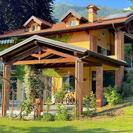 The Comfortable House With Big Pool In The Center Of メルゴッツォ エクステリア 写真