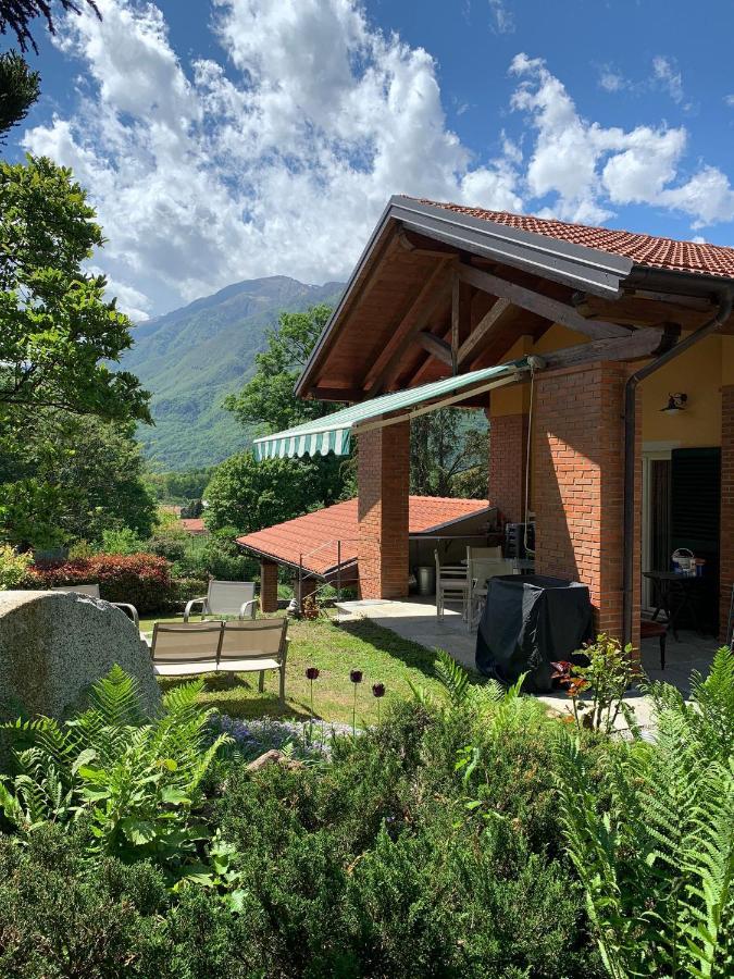 The Comfortable House With Big Pool In The Center Of メルゴッツォ エクステリア 写真