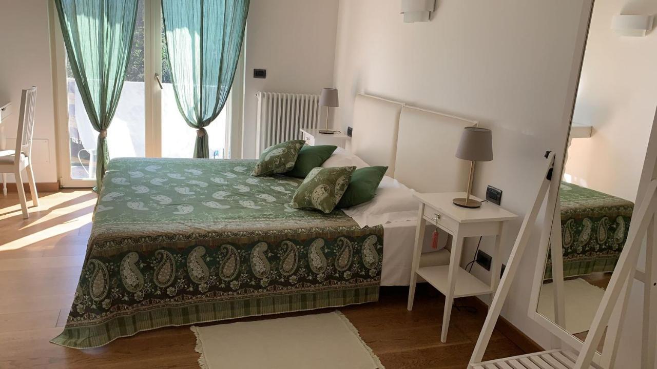 The Comfortable House With Big Pool In The Center Of メルゴッツォ エクステリア 写真