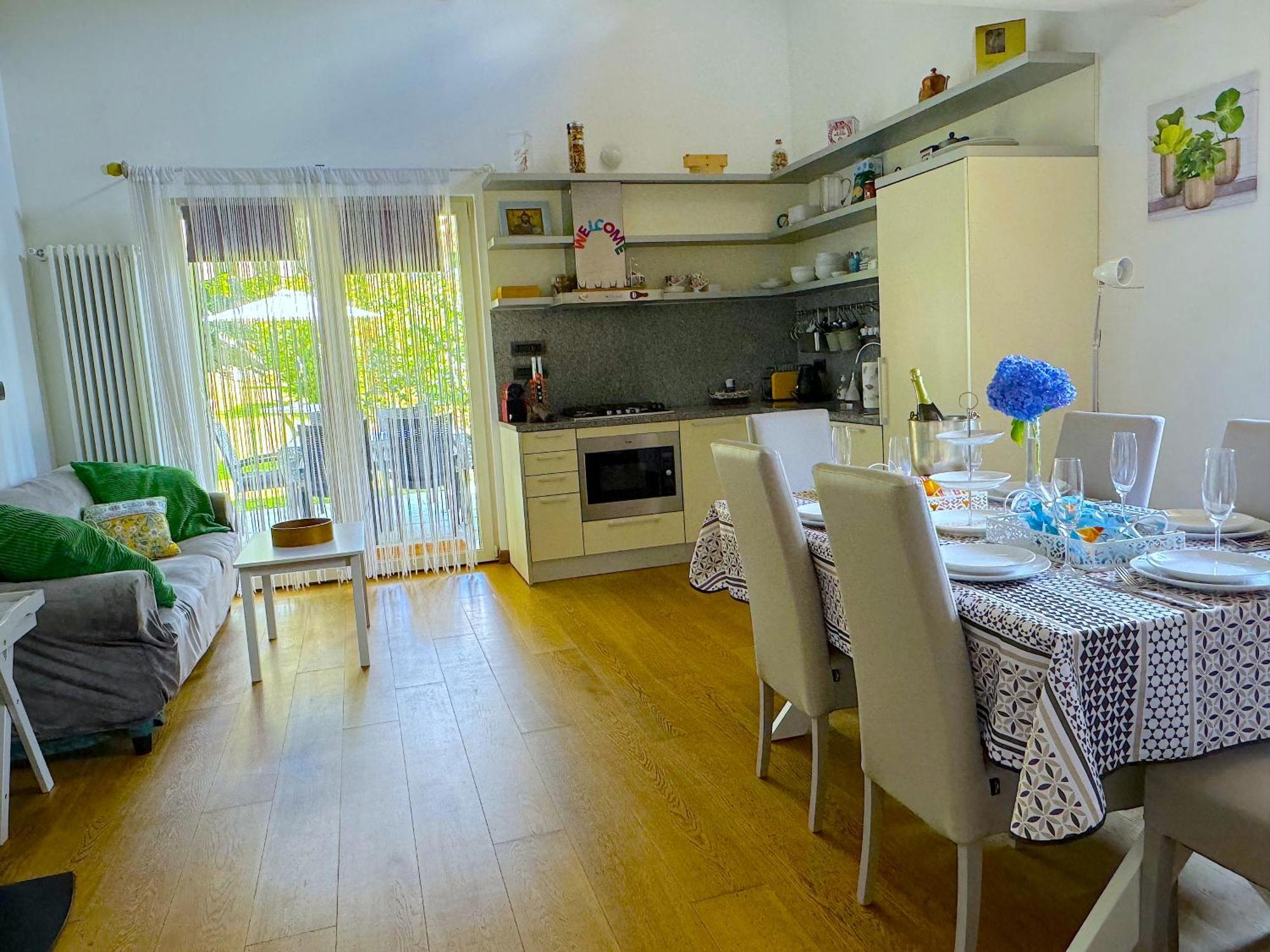 The Comfortable House With Big Pool In The Center Of メルゴッツォ エクステリア 写真