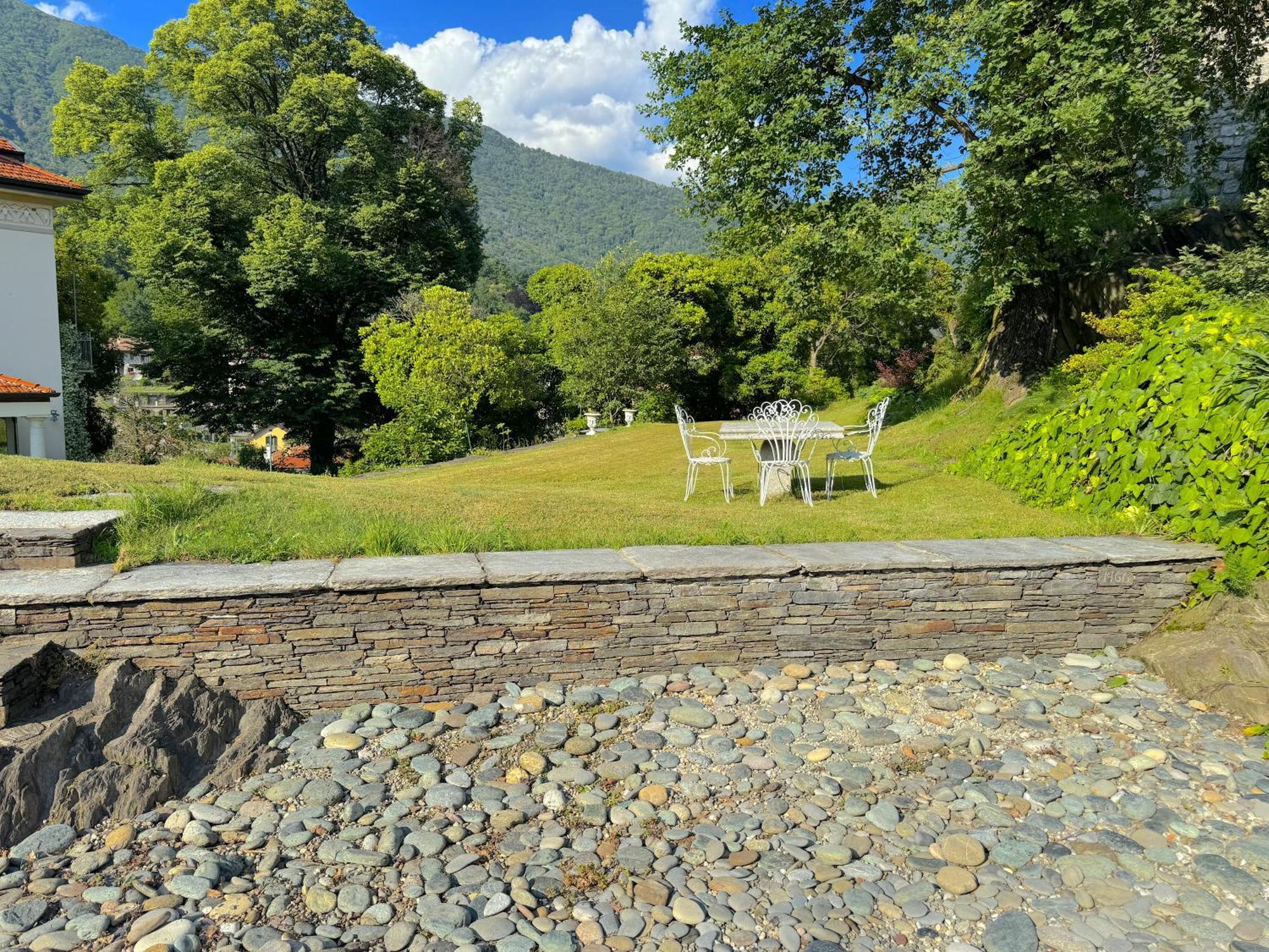 The Comfortable House With Big Pool In The Center Of メルゴッツォ エクステリア 写真