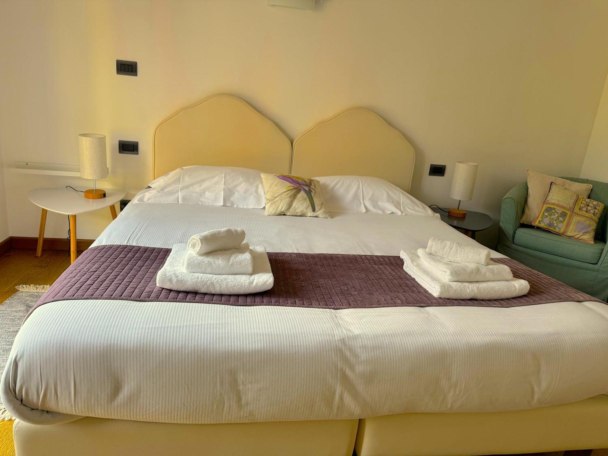 The Comfortable House With Big Pool In The Center Of メルゴッツォ エクステリア 写真